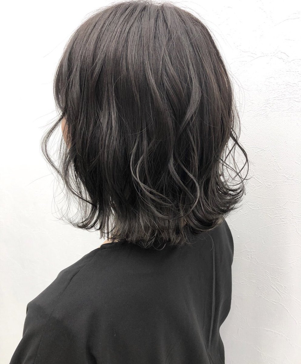 a__yane03's tweet photo. @Y_Yuu0624 

最近染めたすぎて、
紫かグレーのインナーカラー入れたいのよねーーー！😭😭
このくらいまで伸ばしたら、
似合うとかゆーてくれた山下ちゃん！
たまには嬉しい事ゆーてくれる！♡
これは卒業��てからのお楽しみみ！！！
とりあえずどっちか早く入れたいわああああ！😘 https://t.co/uVekxfApem