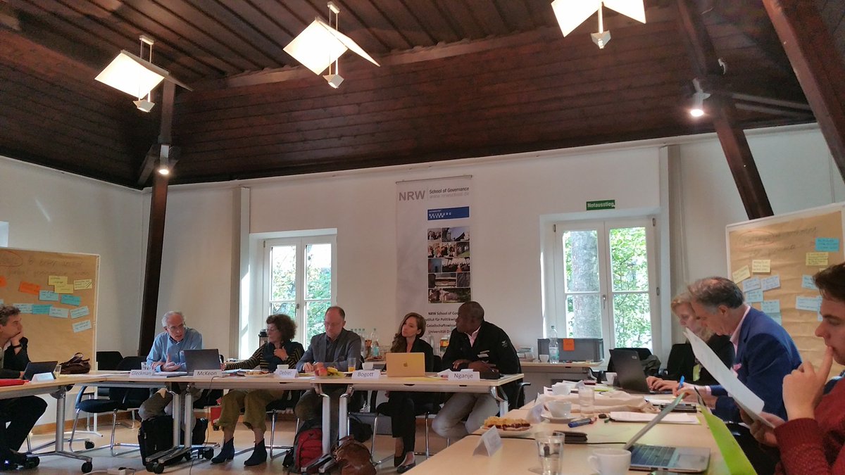 IrisKorthagen's tweet image. Voorbeelden van besproken strategieën om global governance beter te verankeren in de verschillende samenlevingen:
(Beter) Betrekken van grass root movements
Meer transparantie
Digitale burgerbetrokkenheid
Digitale diplomatie
Flexibiliteit in onderhandelingen
#expertworkshop