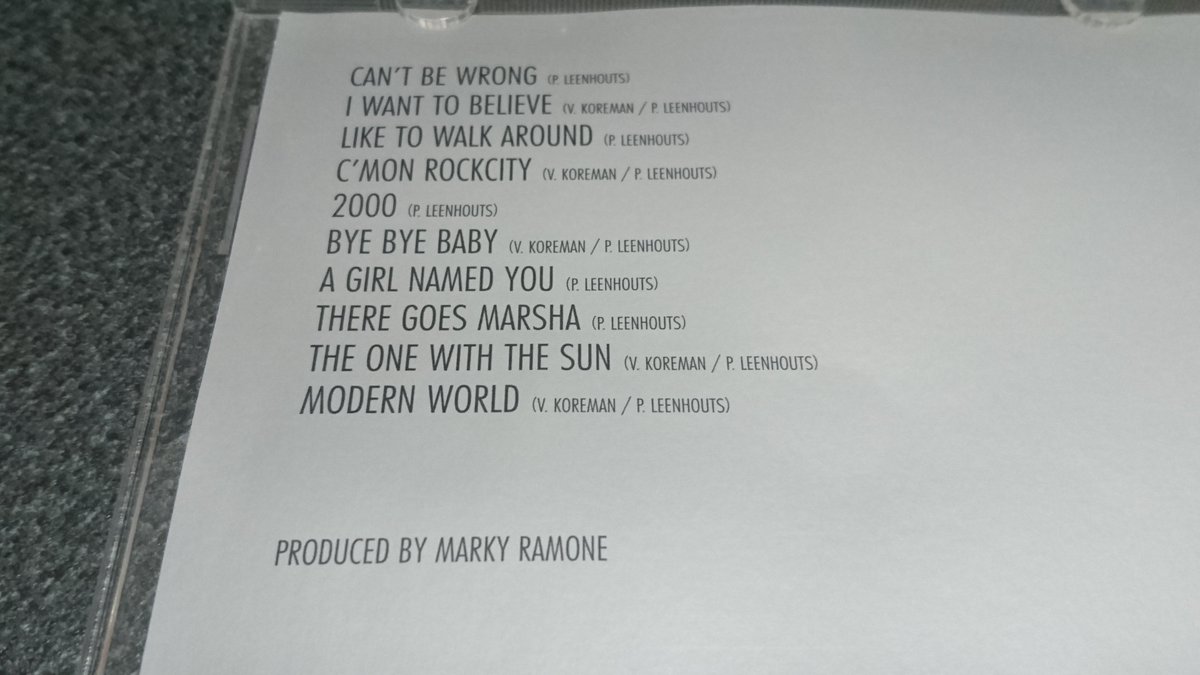 NEUTRAL_BASS's tweet photo. 今日入手した2ndがプロモ盤だけど、どういう経緯で日本に入ってきたのか。
プロデューサーが凄い人。
#TRAVOLTAS https://t.co/gVsMxzgOAp