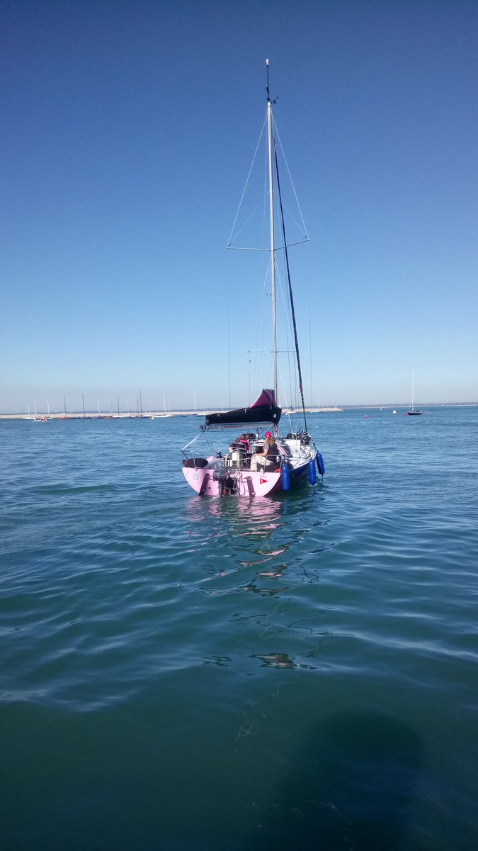 telltales09's tweet photo. @miss_isle off to race Brian Thompson. Round the buoys using #sipandpuff breath control https://t.co/q8IF8CIMCr