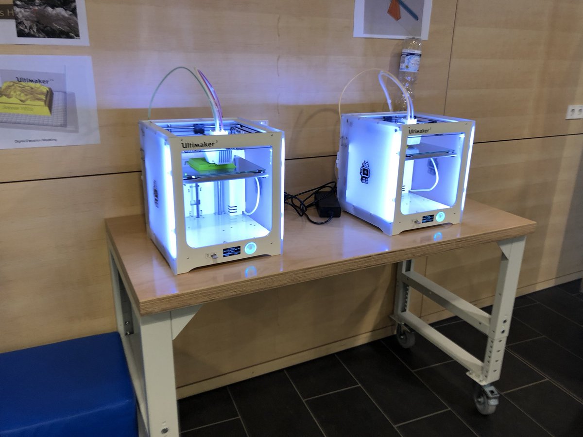 BburkeB's tweet photo. Great evening for the fantastic new Makers’ Laboratory community opening at Munich International School. Well done to staff and students who helped - pics of the set up - 3d printers, laser cutters, electronics #kidsplayground https://t.co/CYQaj8PgmD