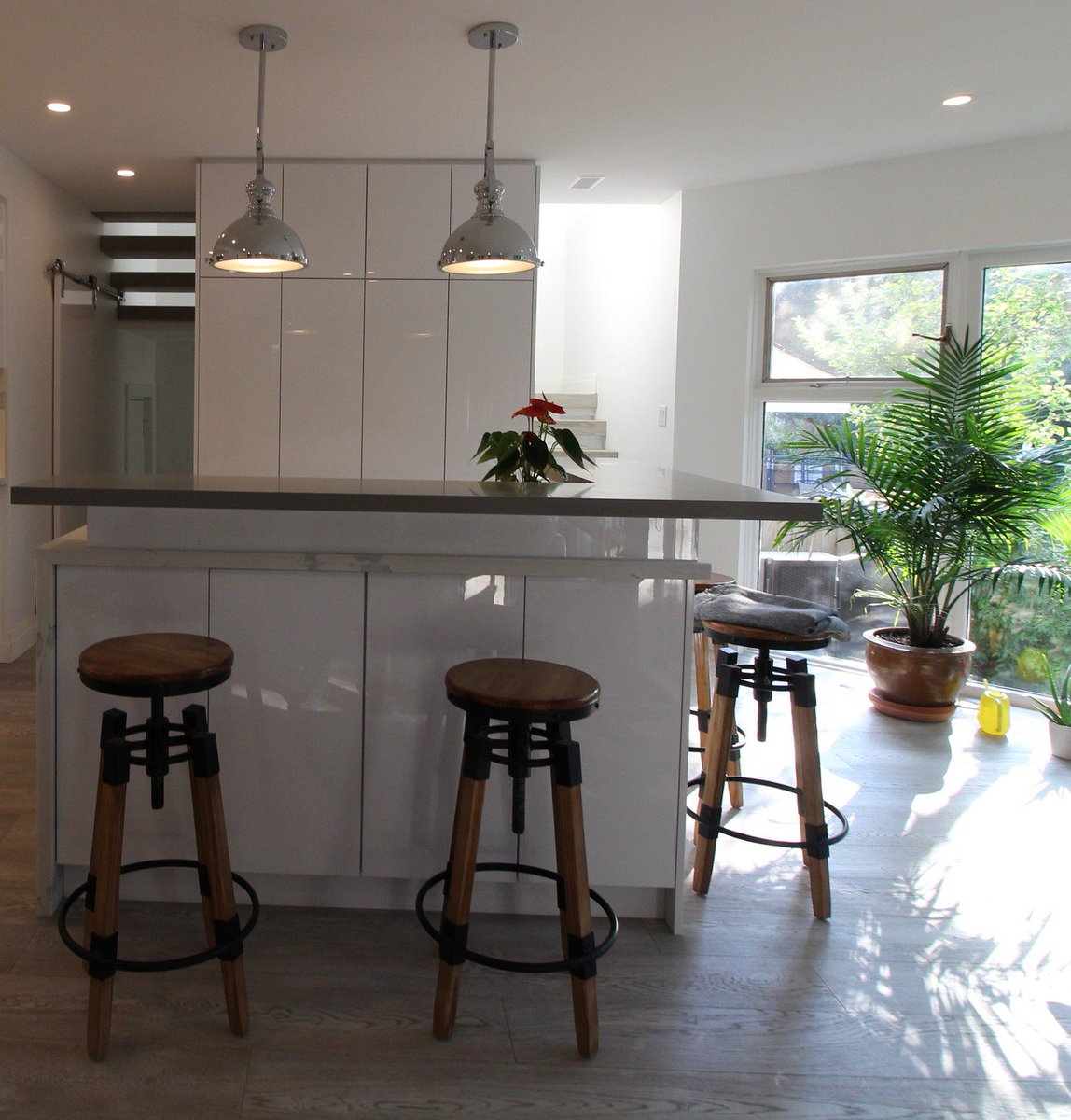 EurolineKitchen's tweet photo. The kids are back to school, now is the perfect time to start thinking about a new #kitchen. #kitchencabinetry #kitchendesign #kitchencabinets #cabinetry #customkitchen https://t.co/EW8Ak7WoKt