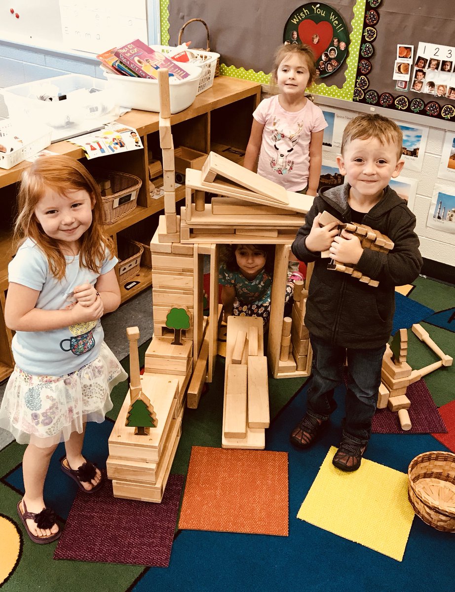 DrStevenHall's tweet photo. Smiling faces today at PCS!! Building, making, and creating! #PCSPRIDE #everyoneisamaker @pcspioneers https://t.co/NdpQLvGmBm