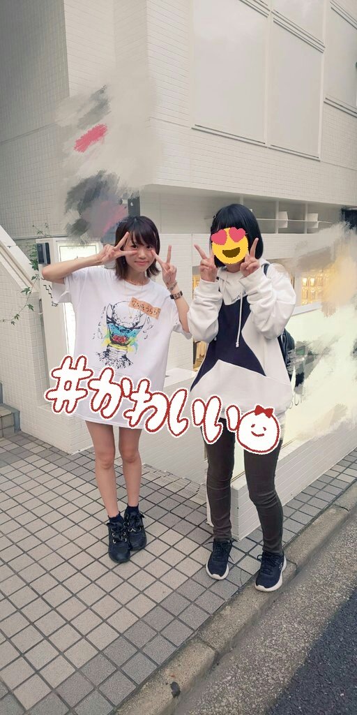 _chirolchoco_'s tweet photo. 24日スタプラPOPUPSHOP衣装展行ってきまして
安城うららチャンと写真撮らせてもらいました!!!!!!
めっちゃフレンドリー(*ˊ艸ˋ)♬*
そしてめっちゃ可愛い(ू•ω•ू❁)♥♥
楽しかった\(* ¨̮ *)/✨✨
#スタプラ
#Starsonplanet https://t.co/dHI5XZ4OG8
