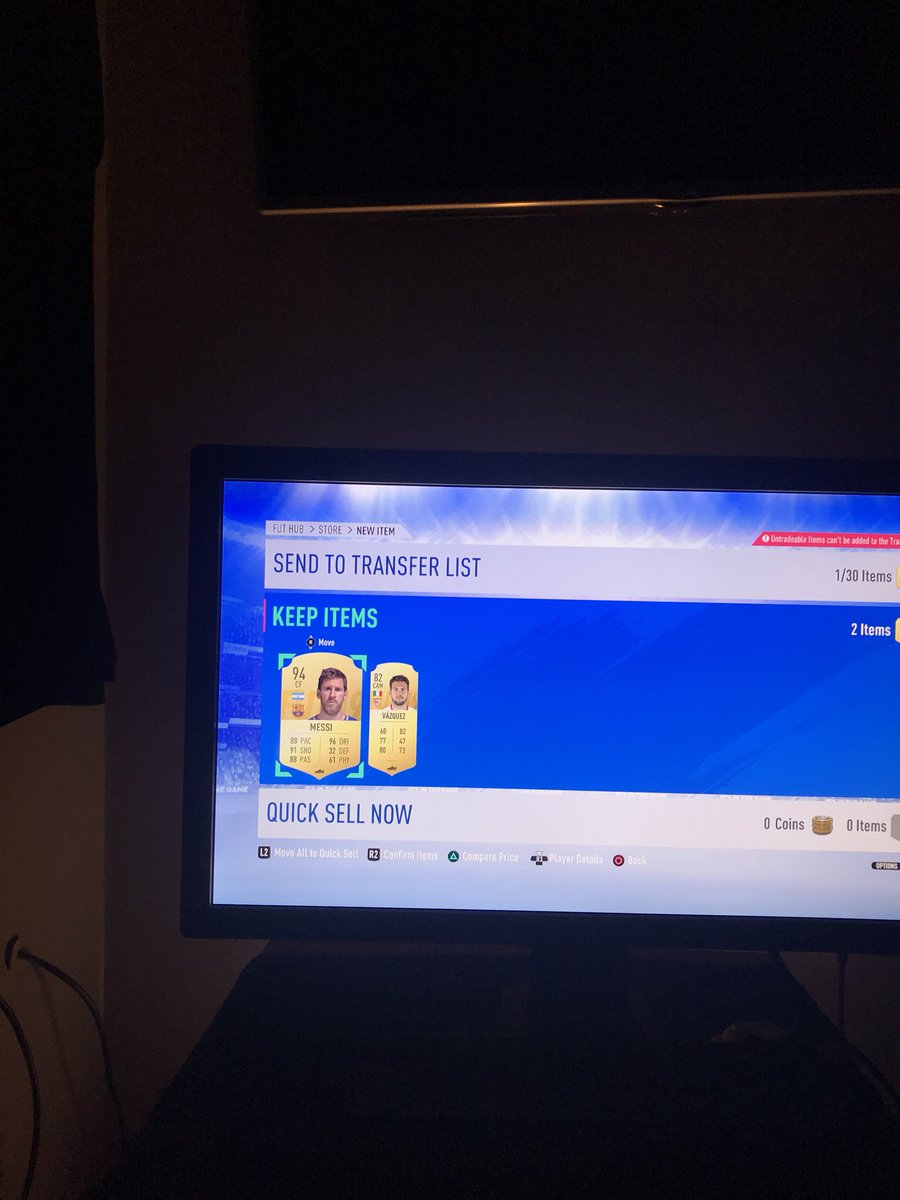 JohnBarry125's tweet photo. @Castro1021 Messi in a 2 player pack🤟😏 https://t.co/ilUgFn5nhR
