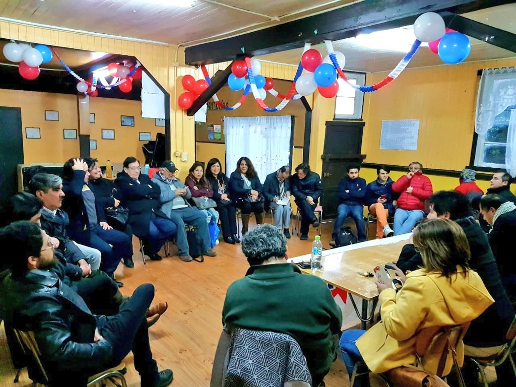 PedroAbarcaPRO's tweet photo. Gran reunion de trabajo territorial @PROLOSLAGOS en Puerto Montt con dirigentes PROgresistas de: Palena,Osorno,Calbuco,Chiloe, Puerto Varas, Cholchi, Llanquihue, Puerto Montt. #AgendaNacionalTerritorial #CorazonProgresista @LosPROgresistas
@mariseka @fjdiazherrera @camlagos https://t.co/HRxVVVk5hB