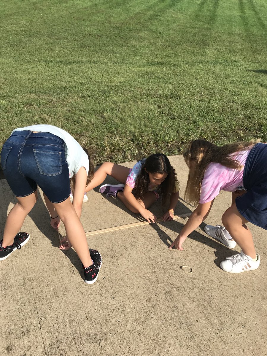 Ms_Windle5th's tweet photo. Science experiment fun! Testing our independent variable and recording the data! #bestkindofwork @Tolbert_ES @Susan_M_Mullen @MrZapadka #Tolbert19 #LCPS19 #TolbertTweets https://t.co/1uwqZlq3DU