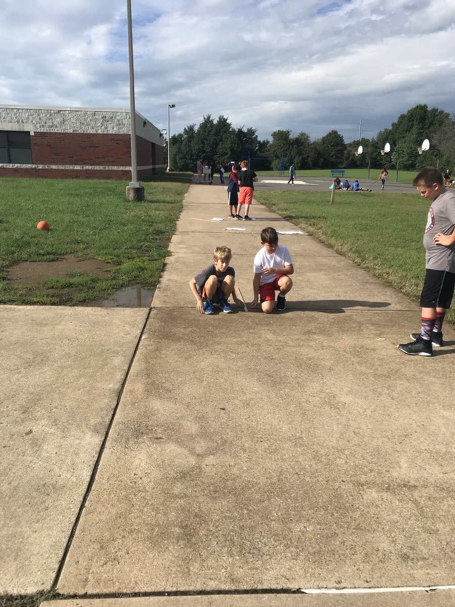 Ms_Windle5th's tweet photo. Science experiment fun! Testing our independent variable and recording the data! #bestkindofwork @Tolbert_ES @Susan_M_Mullen @MrZapadka #Tolbert19 #LCPS19 #TolbertTweets https://t.co/1uwqZlq3DU