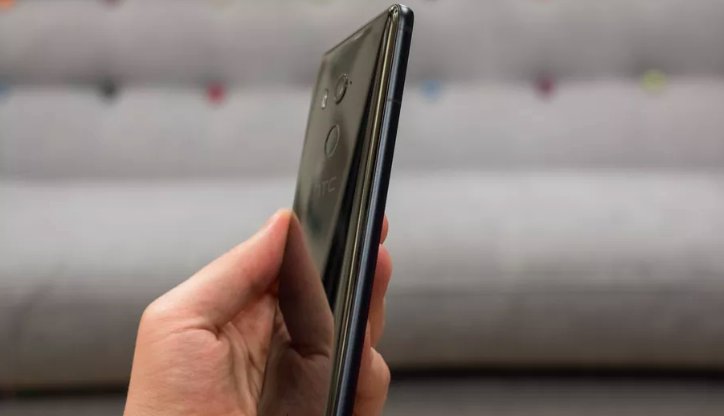 TeknoRssCom's tweet photo. HTC Exodus için sevindirici haber geldi! #shiftdeletenet #teknoloji https://t.co/zAP3mwDhyT https://t.co/IsF7Kt1K7z