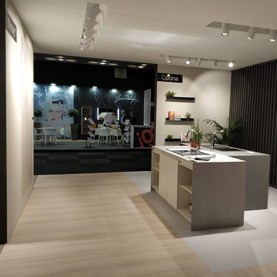 gecom_ec's tweet photo. Estamos en @rebuildexpo acompañando a @rocatileusa . ¡No os lo perdáis 👏!
#rebuild #rebuild2018 #boothdesign #exhibitions #eventmarketing #creative #exhibitiondesign #exhibits #gecom #tile #rocatile #bologna #architecture #designers #interiordesign #Roca #italy https://t.co/3lLwSPF1vh