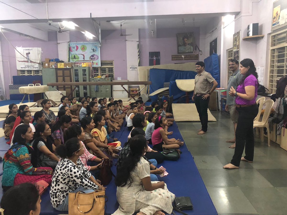 PhysioQinesis's tweet photo. Nothing gives us more joy than interacting with the #youngtalents of the country. @Shwetharw & Kiran Nare conducting an interactive session on '#InjuryPrevention' for #Gymnasts and Parents at Saraswati Krida Sankul, Thane.
#RecoverFunctionStrengthen #gymnastics https://t.co/q8YYSIH6BV