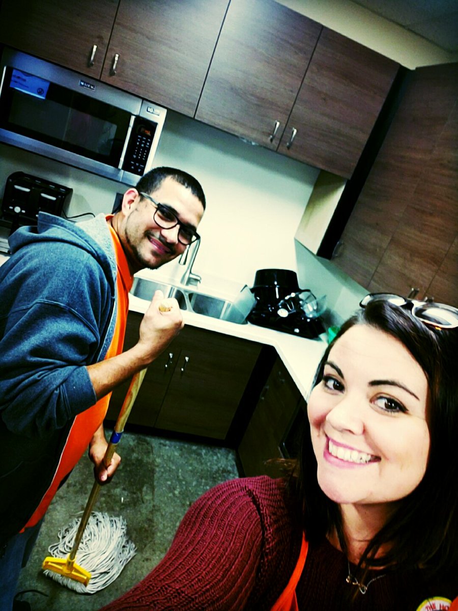 Camo_Krista's tweet photo. OFA Jose cleaning up water on the floor so no one slips! #safetyselfie @jeremy_gehrke @jonbaumann304 @thd4941 @RonaldHeld1 https://t.co/BgA4ci7lxP