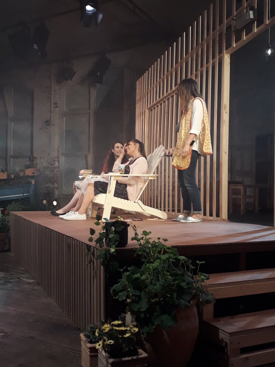 BellaBaby74's tweet photo. I had the most wonderful time tonight watching the @kin_collective do what they do best at @fortyfive_ds performing #lottieinthelateafternoon. I haven't laughed so hard in ages! Thank you @AllyFowler1 @michalabanas @laura_maitland and Linc Hasler. Superb! Am coming back on Sat. https://t.co/rSKCq9j718