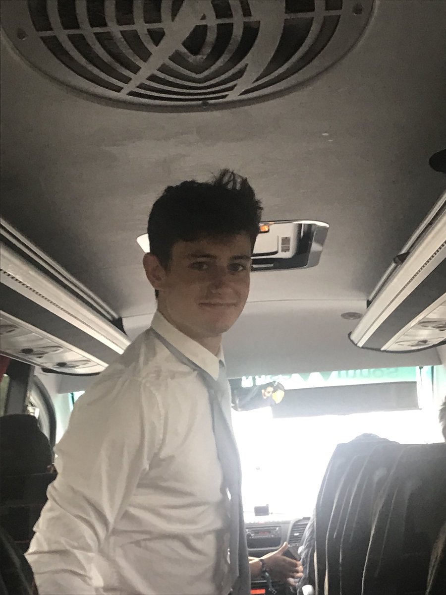 UWERangers's tweet photo. Friendly on the road for the rangers today, lots of fresh involved, hoping they can provide the party bags @BristolHockey #JointVenture https://t.co/iI5tUiAbxu