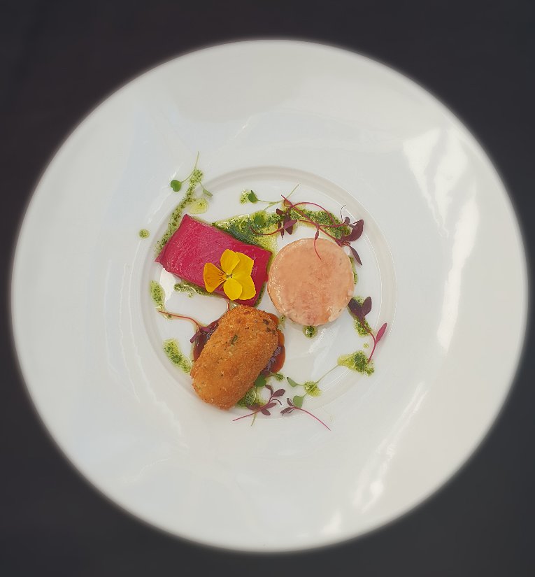 Jenkinsons_C's tweet photo. Trying out some new Starter options today, Look out for the new dishes to hit our menus! #salmon #wedding #catering #Trio 🐟🐠🐡 https://t.co/VPxcJg5gMt