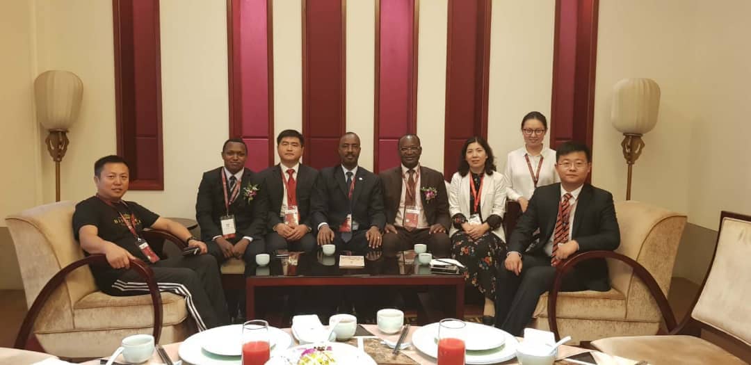UTAB_BYUMBA's tweet photo. Signing ceremonies of cooperation between UTAB and an agricultural company in China. VC UTAB &amp; HE Ambassador of Rwanda in China plus Chinese Government officials officiated this big event https://t.co/tY6uUhrjBf