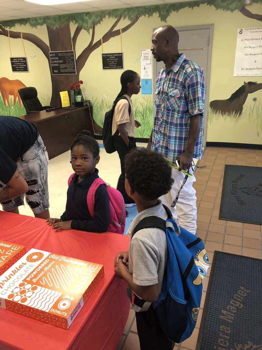 The staff of West Riviera would like to send a special thank you for all the Dads that participated in the “Take Your Child To School” Event 🧔🏾👩🏾‍🎓👨🏾‍🎓