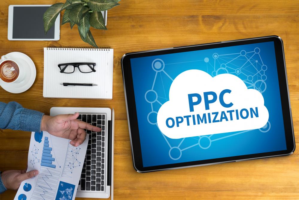 Staxoweb's tweet photo. The days where your #SEO and #PPC teams sit on opposite sides of the wall are long gone. Here's why your teams should start collaborating. https://t.co/wpnoeTr0AD https://t.co/h2Ru8evop6
