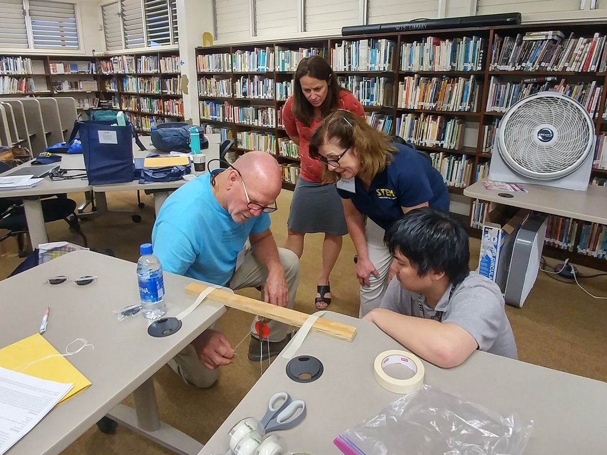 USNASTEMCenter's tweet photo. Pictures from our #remoteSTEM workshop in Hawaii are on our Facebook page: https://t.co/LRDMU8VGLC https://t.co/oVMzTV5jzk