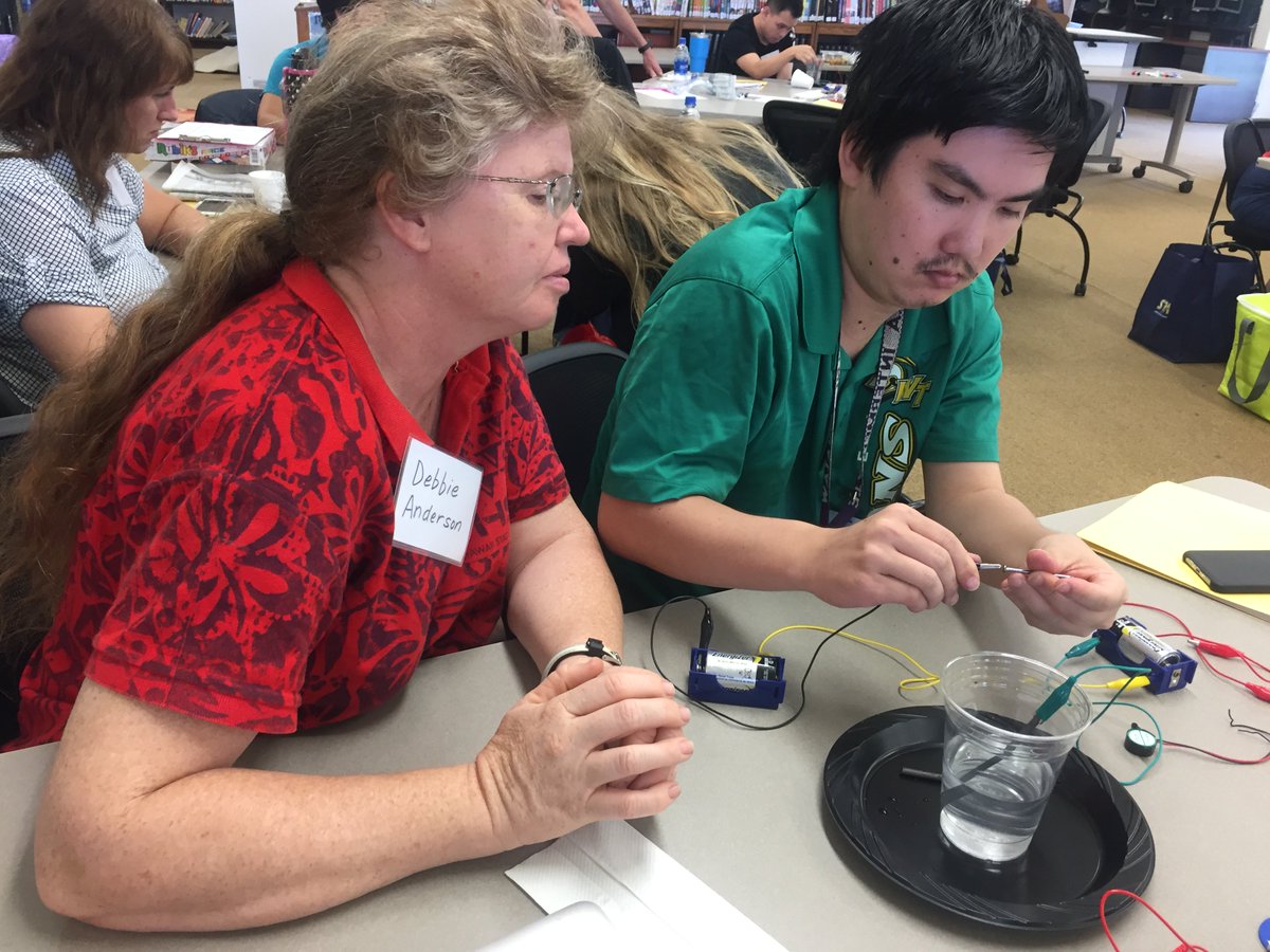 USNASTEMCenter's tweet photo. Pictures from our #remoteSTEM workshop in Hawaii are on our Facebook page: https://t.co/LRDMU8VGLC https://t.co/oVMzTV5jzk