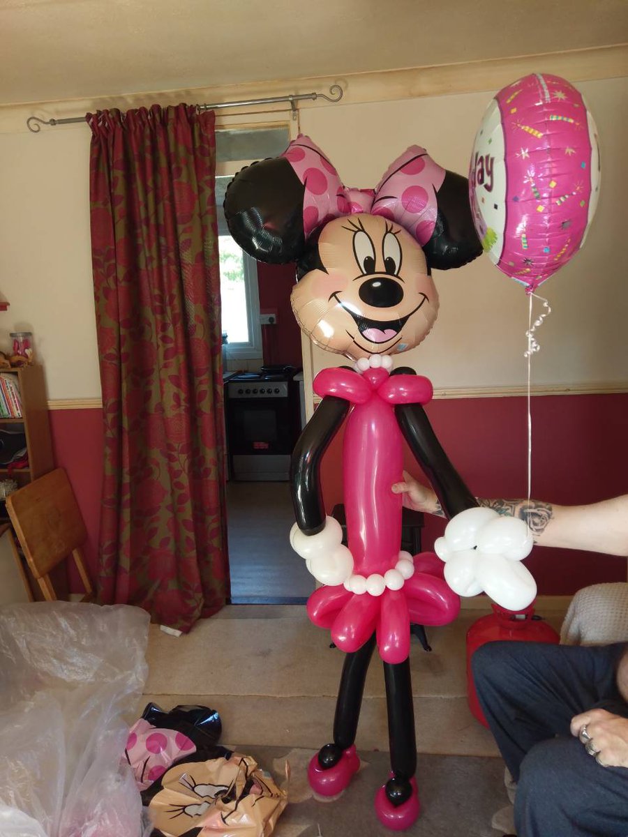Jokerrswyld's tweet photo. Delivery  for lucky birthday girl https://t.co/Y9dBvZKFll