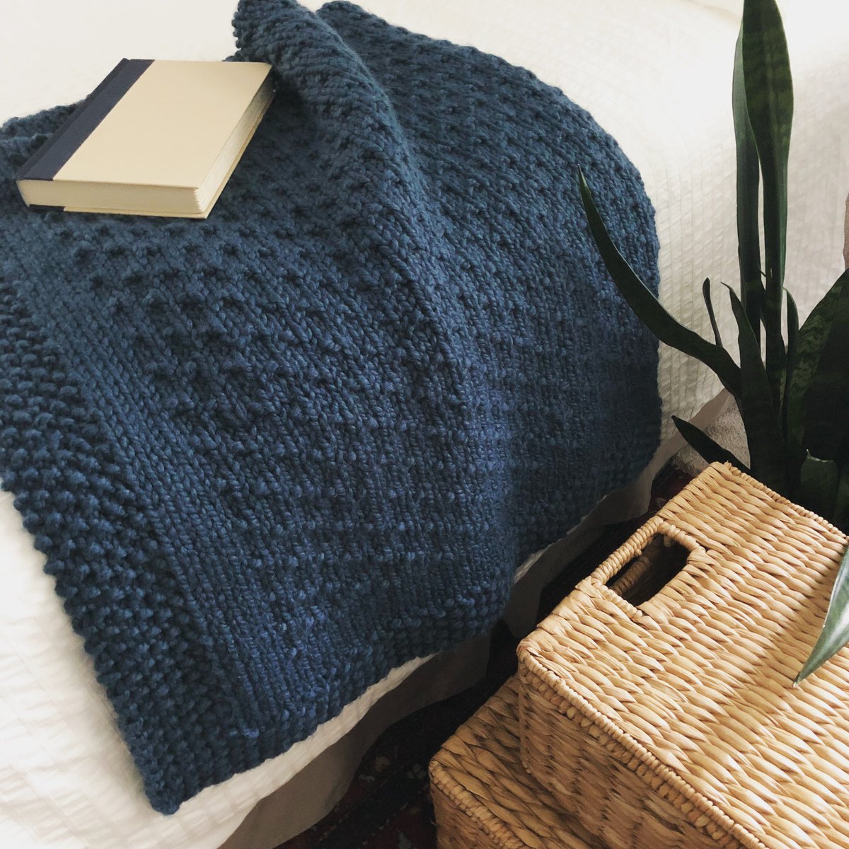 5410Studio's tweet image. My ‘Winter Dance’ blanket is perfect for chilly evenings! This blanket is chunky, warm &amp;amp; cozy! Made w/@LionBrandYarn Wool-Ease Thick &amp;amp; Quick in ‘Denim’.
#knittingpattern on #ravelry: bit.ly/WinterDanceBla…
#knitting #blanketknitting #lionbrandyarn
