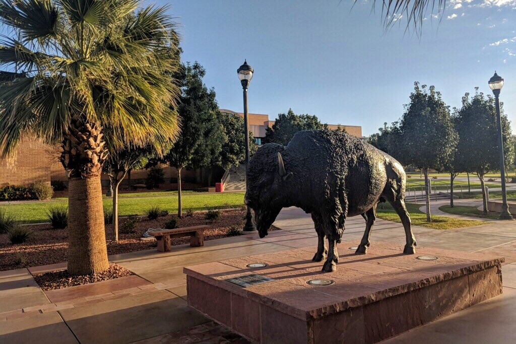 SFHSCounseling's tweet photo. On the road w/ Ms. Tas @DixieState where active learning meets active life. The beautiful Utah campus offers open access in all majors, including engineering, nursing, theater, and communication #SFHSDiscover https://t.co/ZrDgh1tV1N