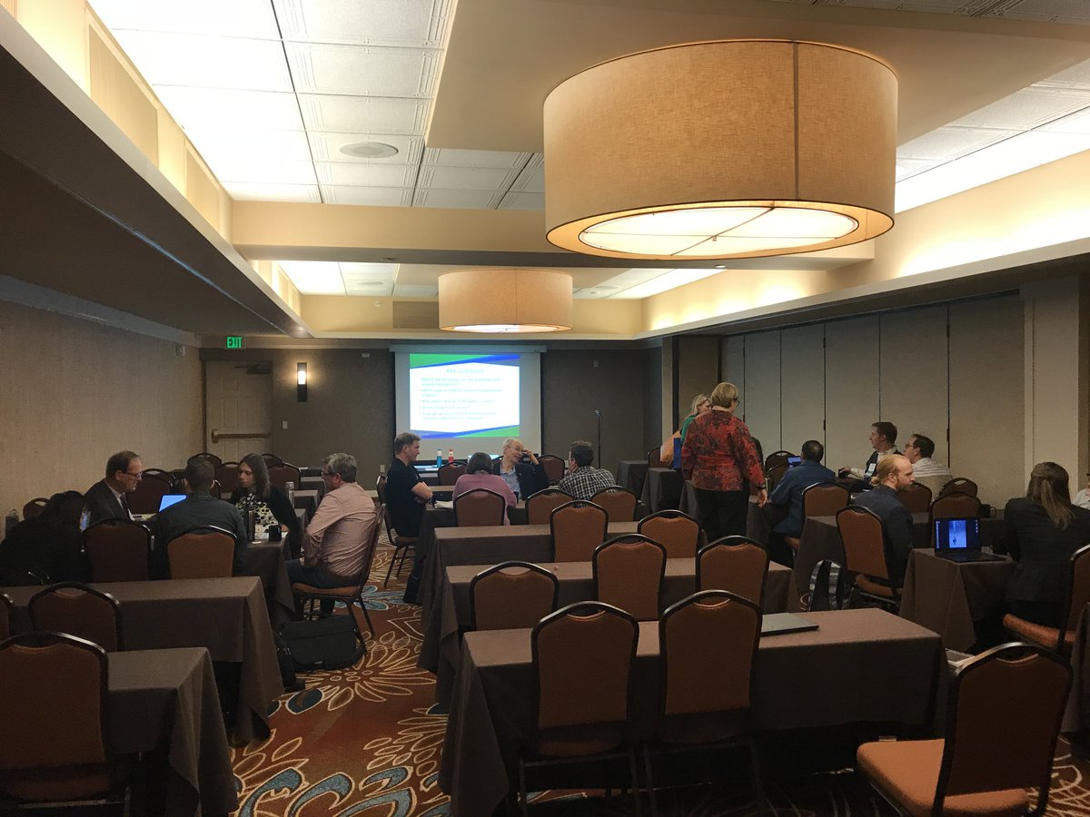 fslci_ev's tweet photo. Today we‘re running a workshop on #MarineLittter during @ACLCA‘s #LCAXVIII conference. We‘ve just split the room in 4 groups and are looking forward to see what they are coming up with :) https://t.co/fy1lWt2KMq