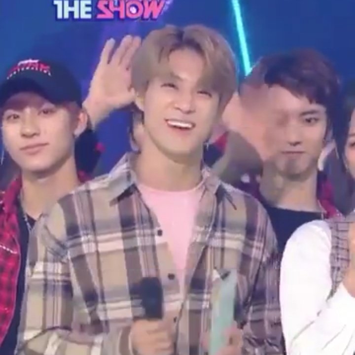 eric x jeno in one frame