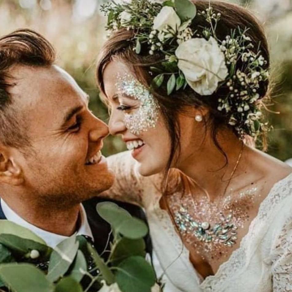 PlanWithToast's tweet photo. Are you thinking about doing your own wedding flowers? Want to save a little without compromising on what you want by creating your own show-stopping florals? Then our DIY Wedding workshop in partnership with the #HertfordshireFlowerSchool is just for you! #weddinghour https://t.co/67UUOivUGR