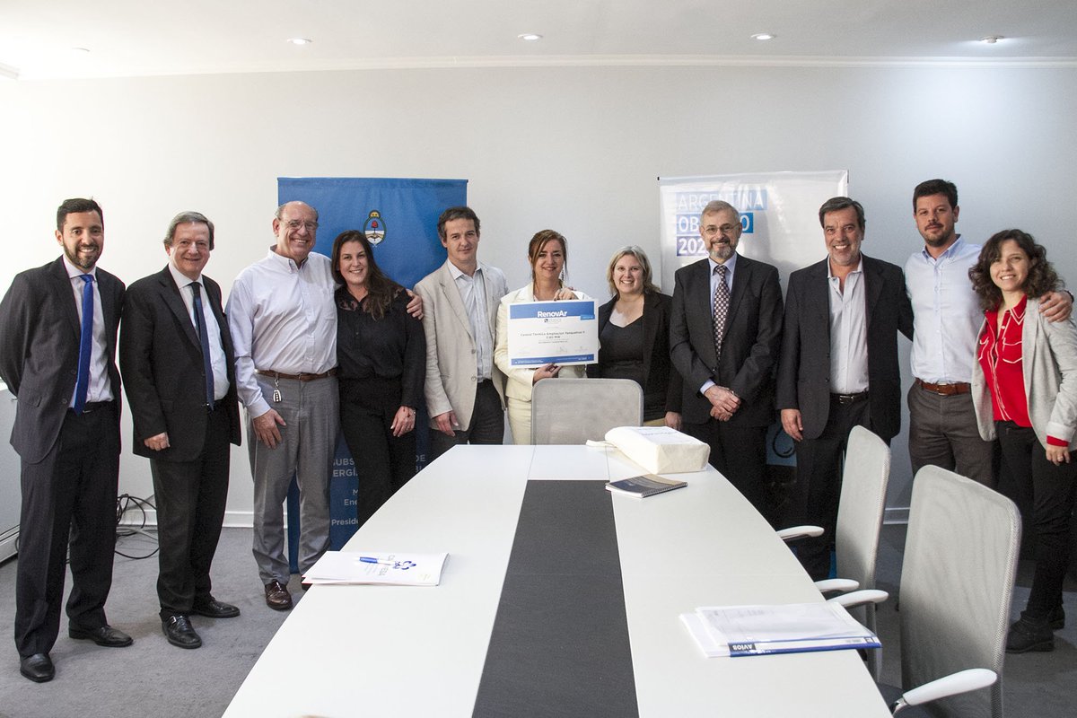 Firmamos más contratos del #RenovAr: se suman dos proyectos de biogás, la CT Pacuca Bio (Buenos Aires) y la ampliación Yanquetruz II (San Luis). 
Encontrá más info en ▶️bit.ly/2NL2cgv