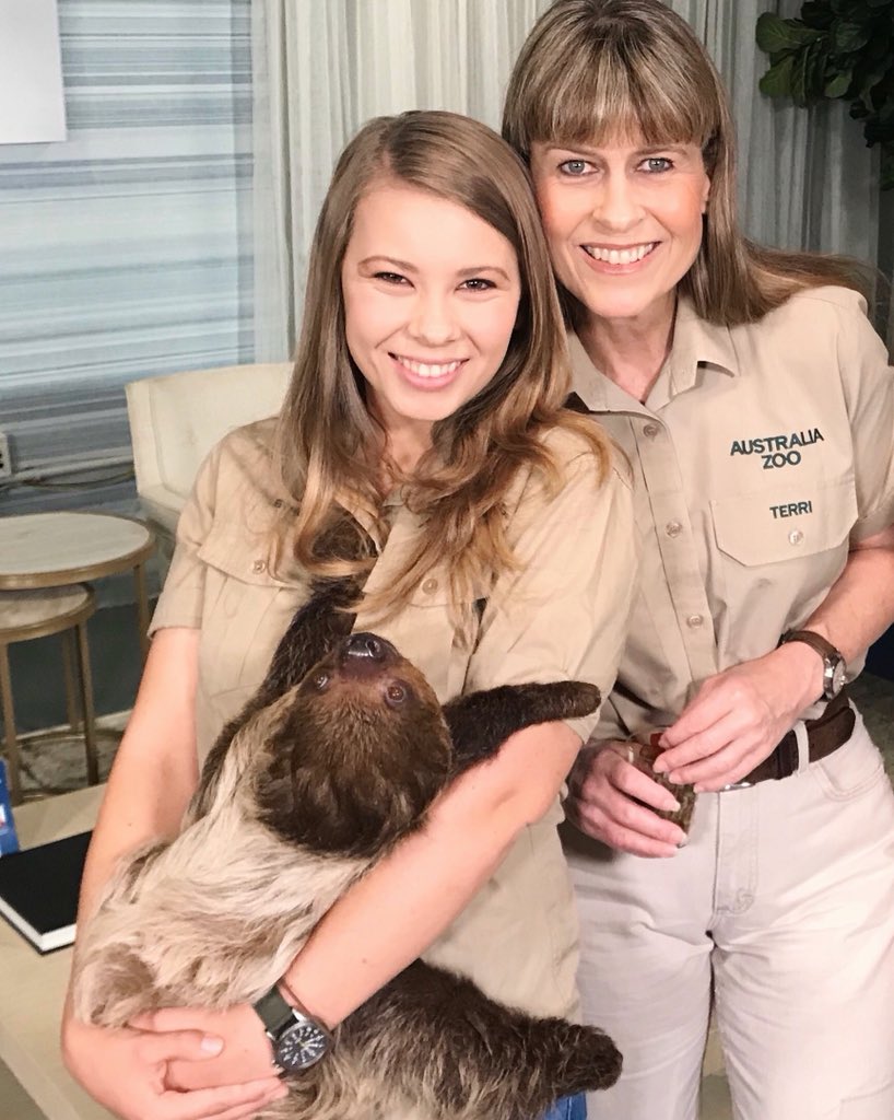 BindiIrwin's tweet photo. One of the highlights of my life - hugging Barry, the six month old sloth.
Also, my mum is so beautiful, always. https://t.co/w3k66lmmho