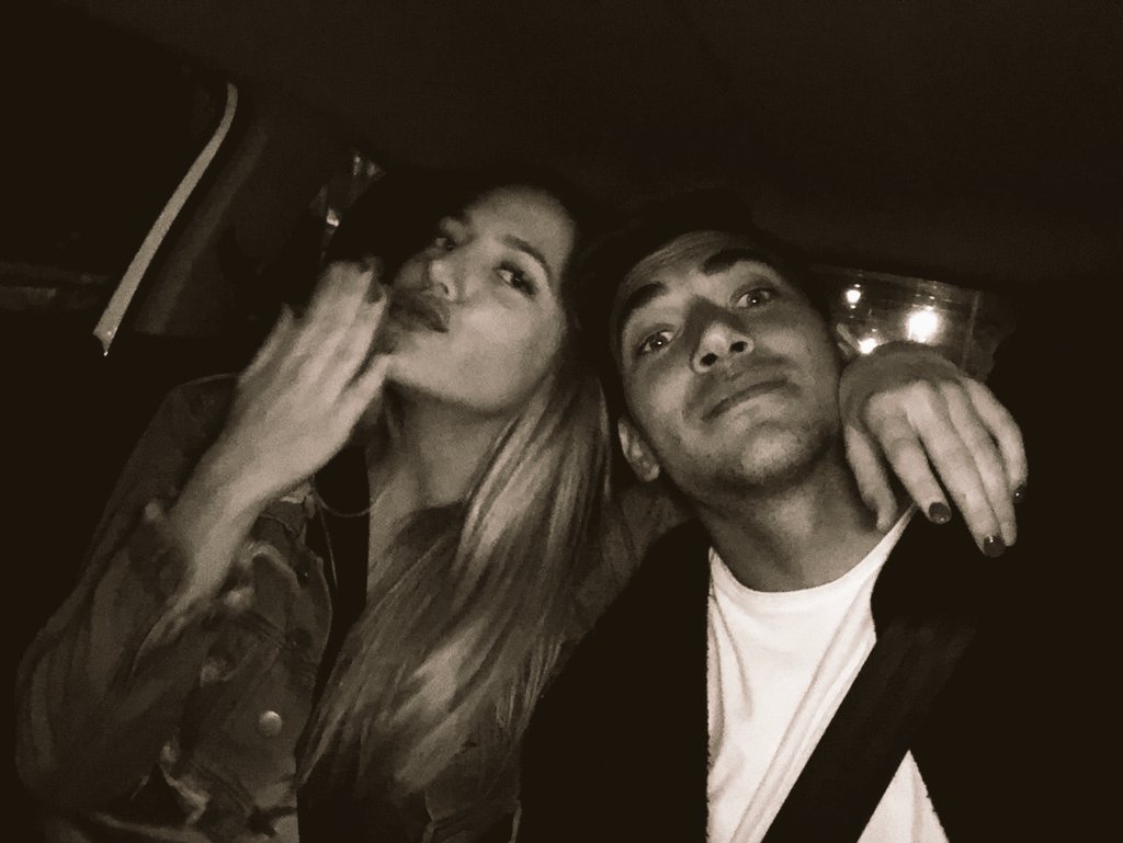 varasgaby78's tweet photo. Recien la veo 🙈😍😍😍😍💘💘💘💘 https://t.co/hCCTcsIViN