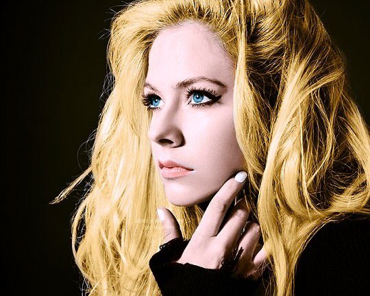 batchstuff's tweet image. My beautiful princess ❤️ #HeadAboveWater