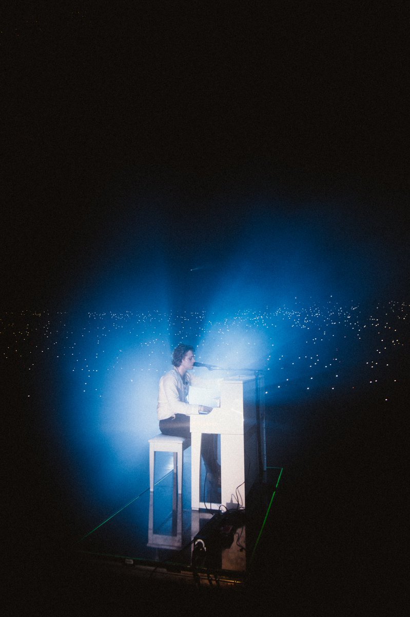 Luke5SOS's tweet photo. Honestly can’t believe how well Youngblood is doing, and how awesome these shows are. 
Proud of these 3 dudes and thankful for all of you ❤️ https://t.co/ErClKzBOyF