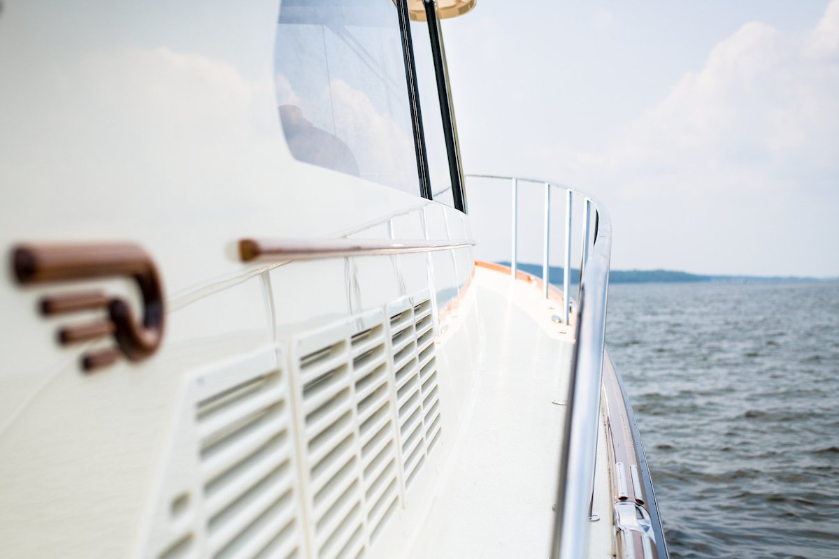 HinckleyYachts's tweet photo. "Designed for chic coastal cruising, the Talaria 48 MKII features enhanced command and control systems and an updated interior." - @RobbReport #HinckleyYachts #Talaria48 #MadeinAmerica #YachtBeautifully #Yacht #Yachting #BucketList #Goals https://t.co/Pot2LSoN2V