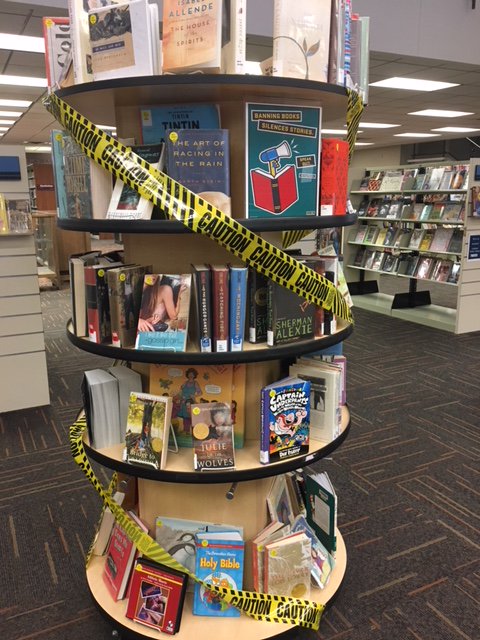 lubbocklibrary's tweet photo. Check out a book from one of our #BannedBooksWeek displays at #MahonLIB and #GodekeLIB! https://t.co/DJwApfTYIn