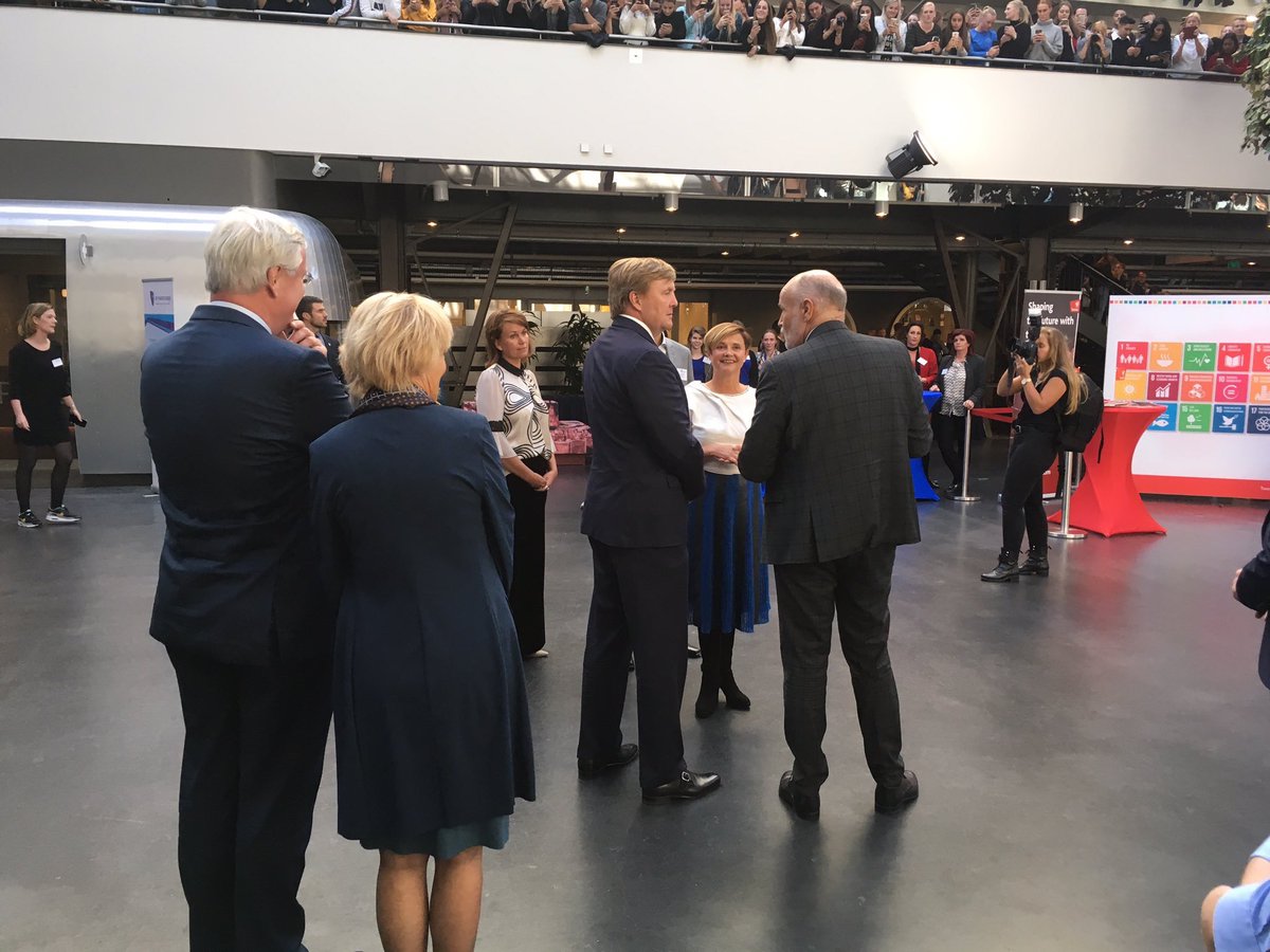 Een #trotse #TrudyVos als host met het #ROCvanTwente en organisator van het congres 150 jaar techniek in Twente en gastvrouw voor koning Willem-Alexander.