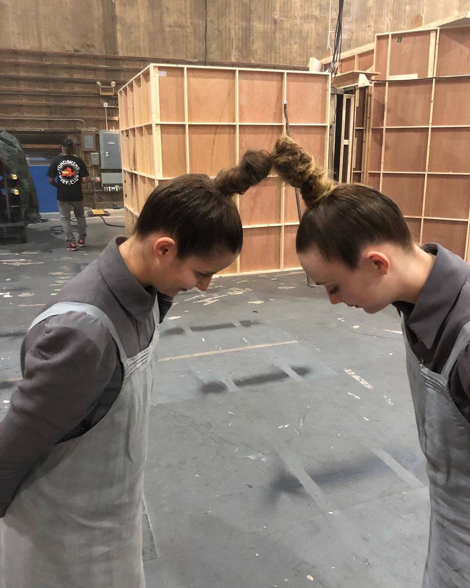 praisethelourd's tweet photo. 🍆👽🍆Hold on to yo #hairdick #AHSapocalypse is on tonight at 10 PM!!! #itsblackandwhitecauseitsimportant #touchingmoment with my #graybae @millystunts https://t.co/NCXbqBstAL