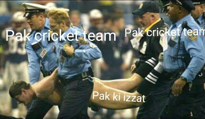 Shahh7565's tweet photo. Meanwhile on the way to pakistan.
#Pak_vs_Ban https://t.co/2rJNktB6by