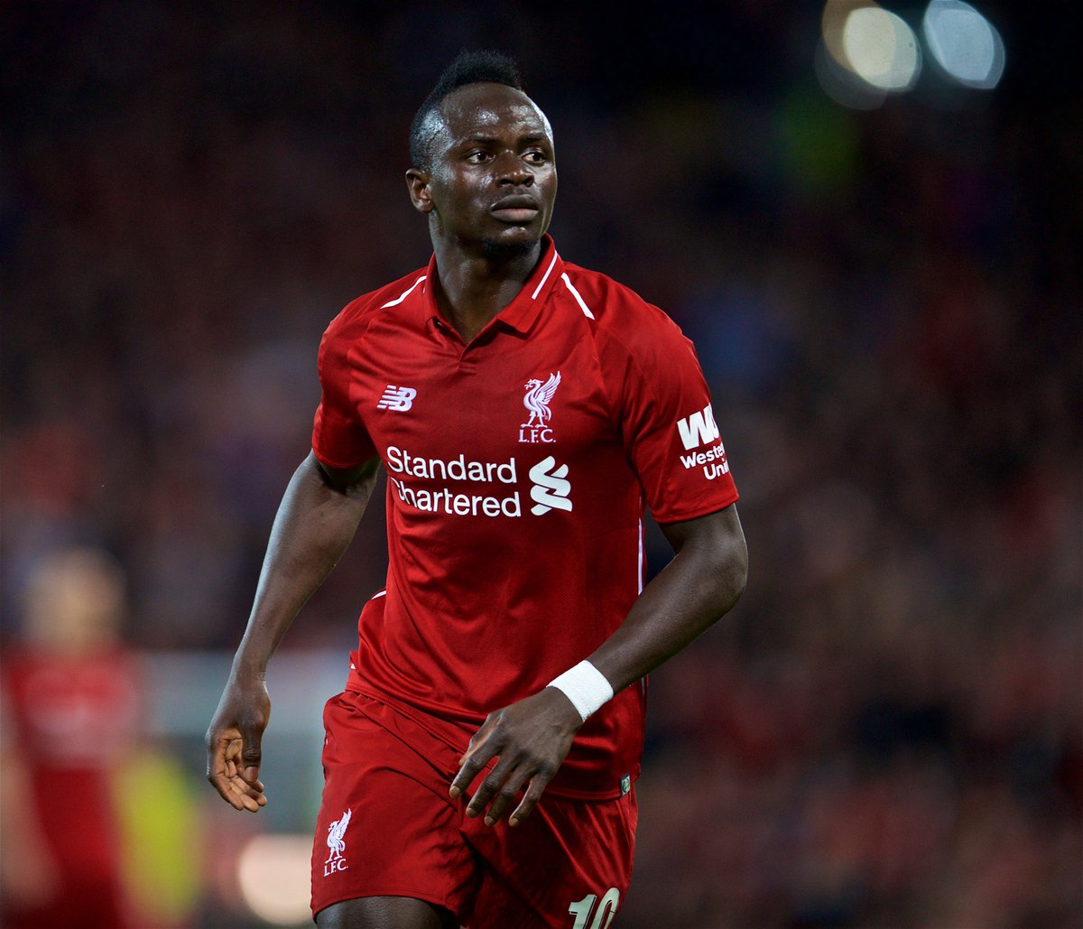 LFC's tweet photo. 70' Second change for the Reds. 

⬅ Mane
➡ Firmino 

1-0

#LIVCHE https://t.co/dI9Kc69uxK