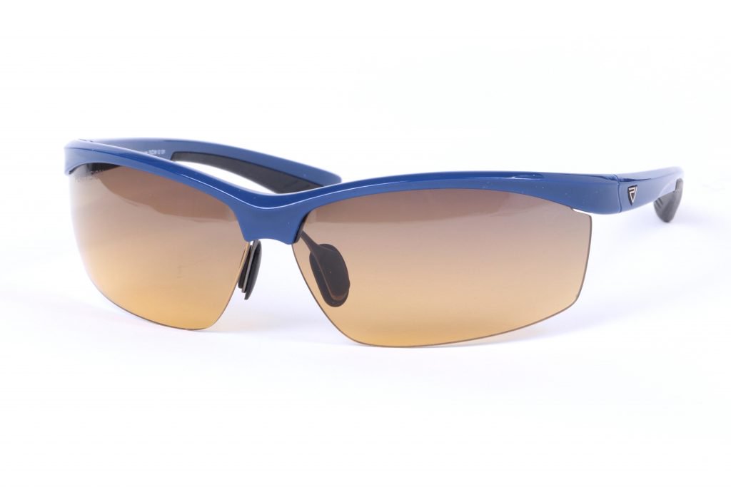TheGolfWire's tweet photo. Popular @PEAKVISION1 GX5 Sunglasses for Golfers add new Royal Navy Blue color to line
https://t.co/xMV3lsLwUL https://t.co/GUnCzeUSgA