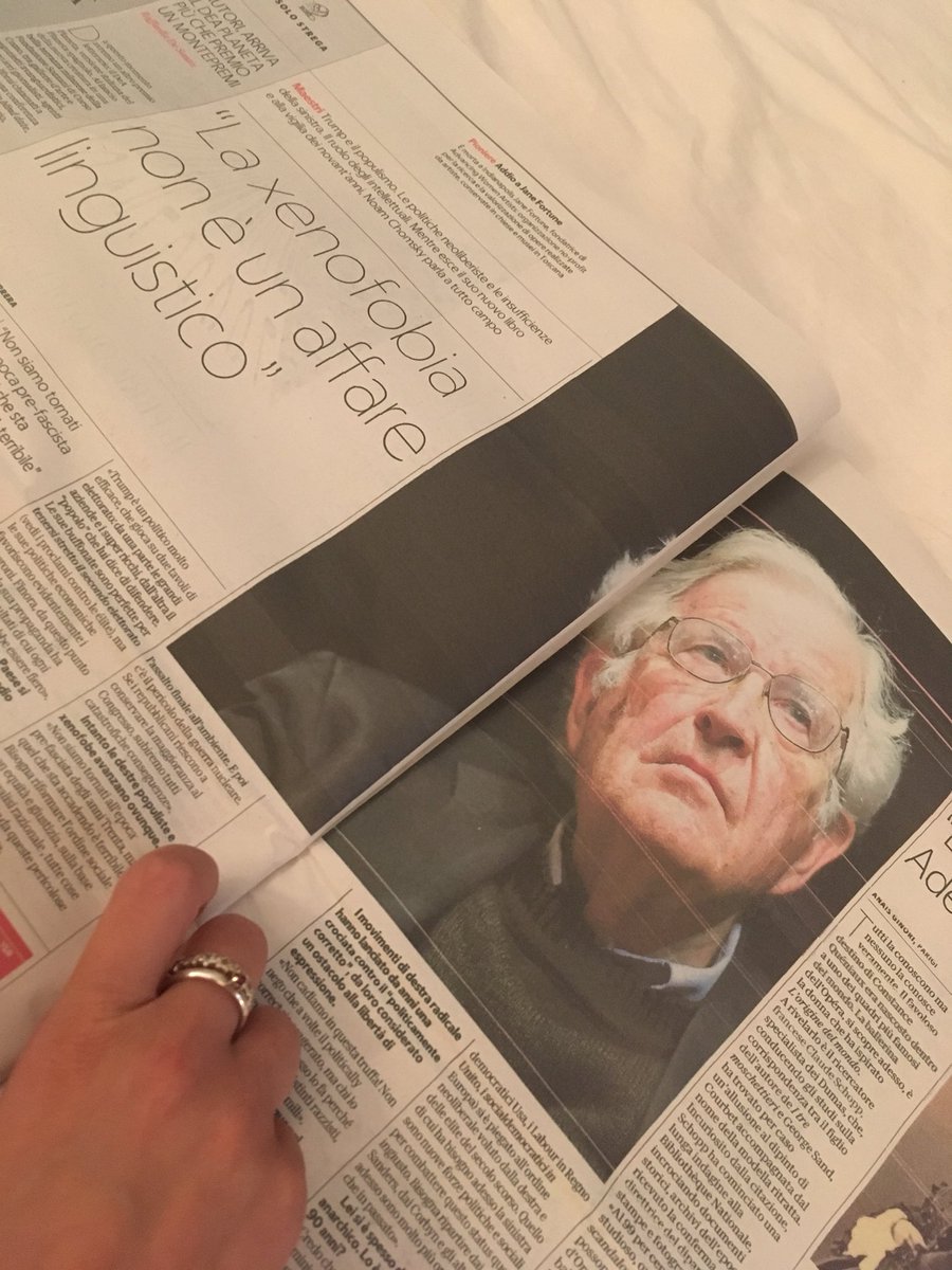 ThatSabrina's tweet photo. Love slowly winding my way through La Repubblica especially when I find the fantastic Prof Chomsky! #brushingup #readingitalian #NoamChomsky https://t.co/DZIsnH3Tzu
