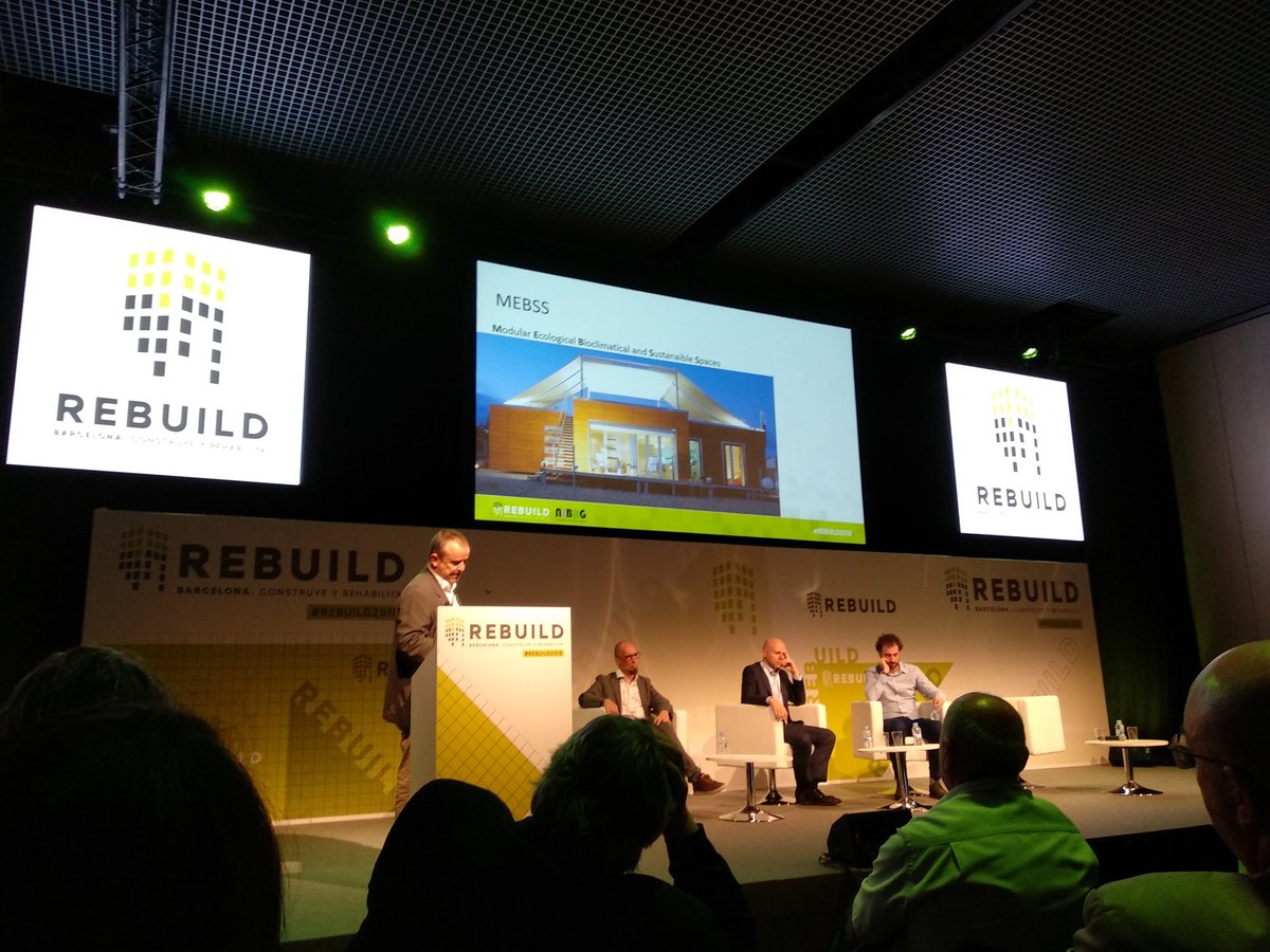 nibug_com's tweet photo. @AntonioNibug, coordinador general de @nibug_com, explica la visión de generar un handbook para que cualquier empresa constructora puede montar el edificio #REBUILD2018 https://t.co/tGxRJkBvdv