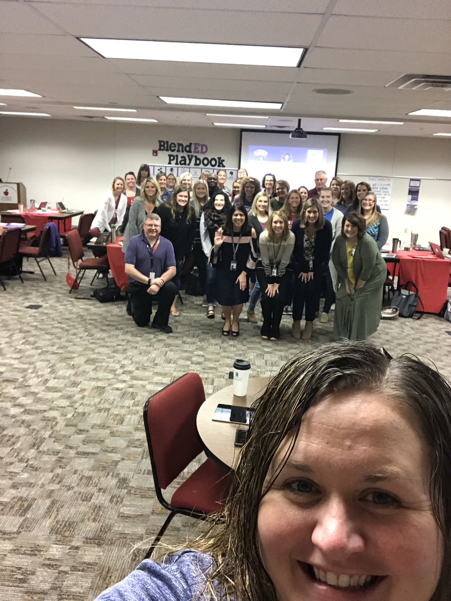 choglund87's tweet photo. Fantastic morning for Day 1 of Blended Learning with group B3! A great looking bunch of wonderful educators in @BellevueSchools. #ipadacademy #blendedlearning #bpsne @annfeldmann1 @TeachLoomis @MrsJCarlson @sdickey29 @CoachnNSmith https://t.co/Jp1CzNEvb7