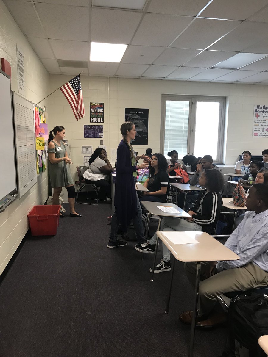 RVJournalism's tweet photo. Students speaking on LGBTQ+ Athletes and the struggles faced against them especially in “One of Us is Lying” #RVReads18 #RVReads2018 https://t.co/PkshdHOn19