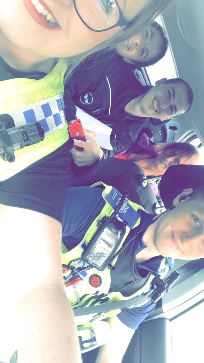 Humberbeat_NL's tweet photo. All smiles from the Brumby NPT, ONGO and Safer Neighbourhoods officers. Thoroughly enjoyed our joint partnership event this afternoon. ๐#7878 #BrumbyWard #SaferCommunities #StrongerTogether #NeighbourhoodPolicing #ActionWednesday https://t.co/wXg6Iz3t1f