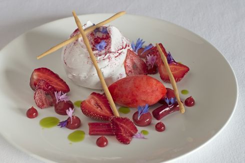 Take a look at our Autumn-Winter à la carte menu photoshoot here: buff.ly/2xPahWT Receive the full menu by emailing us: parties@rocketfood.com