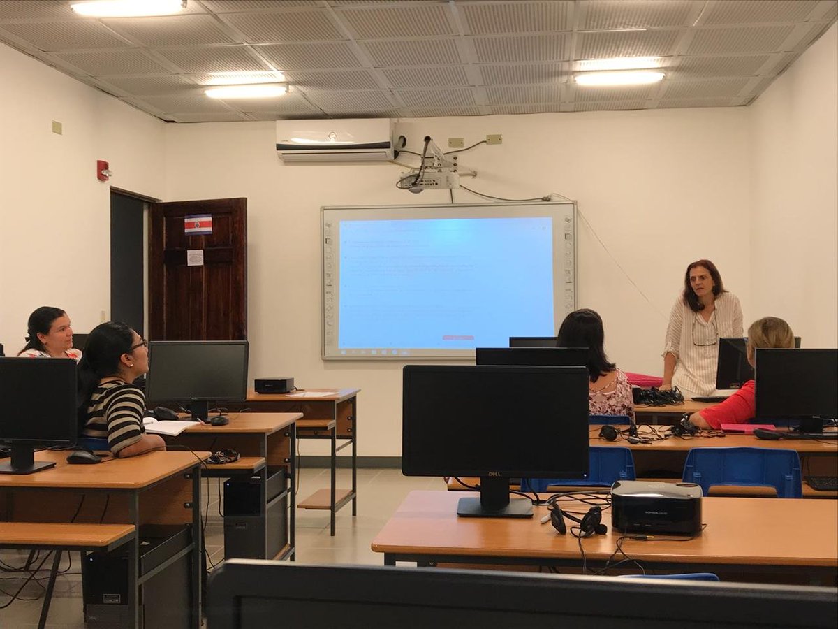 Trust4Americas's tweet photo. 🇨🇷La capacitación es la principal herramienta que la Franquicia Social POETA https://t.co/ieH4TlTq6H utiliza para preparar con excelencia a los Socios Locales. @MaiteCapra, Coord. Proyectos, capacitó a Facilitadores del #HogarSiembraCR para dar apertura a un Centro #POETAFSP. https://t.co/tppGkKfqT8