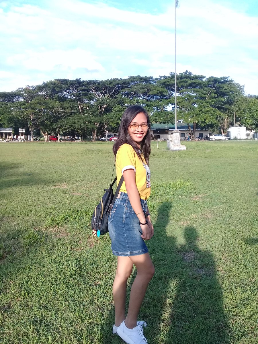 Donyabird19's tweet photo. pinaside view abi palang wa tay butt HAHAHAHAHAHAHAHAHA #FEELINGON https://t.co/AO1rFstKCO
